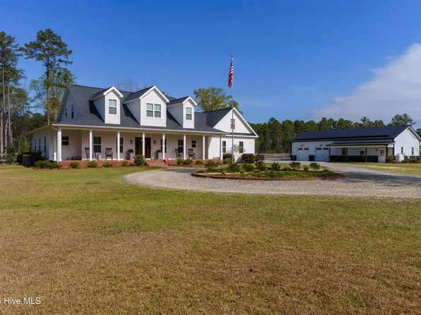 826 Furr Road, Vass, NC 28394