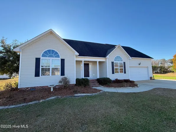 3156 Juniper Branch Drive, Grimesland, NC 27837