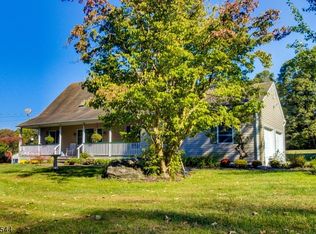 27 Heller Hill Rd, Blairstown, NJ 07825
