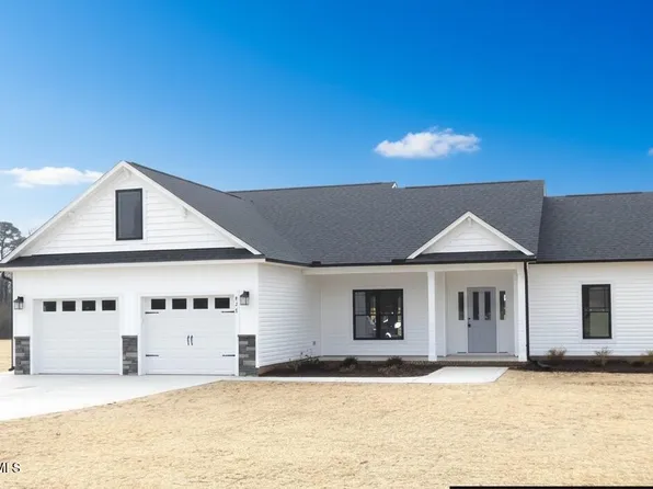 628 Tart Town Road, Dunn, NC 28334