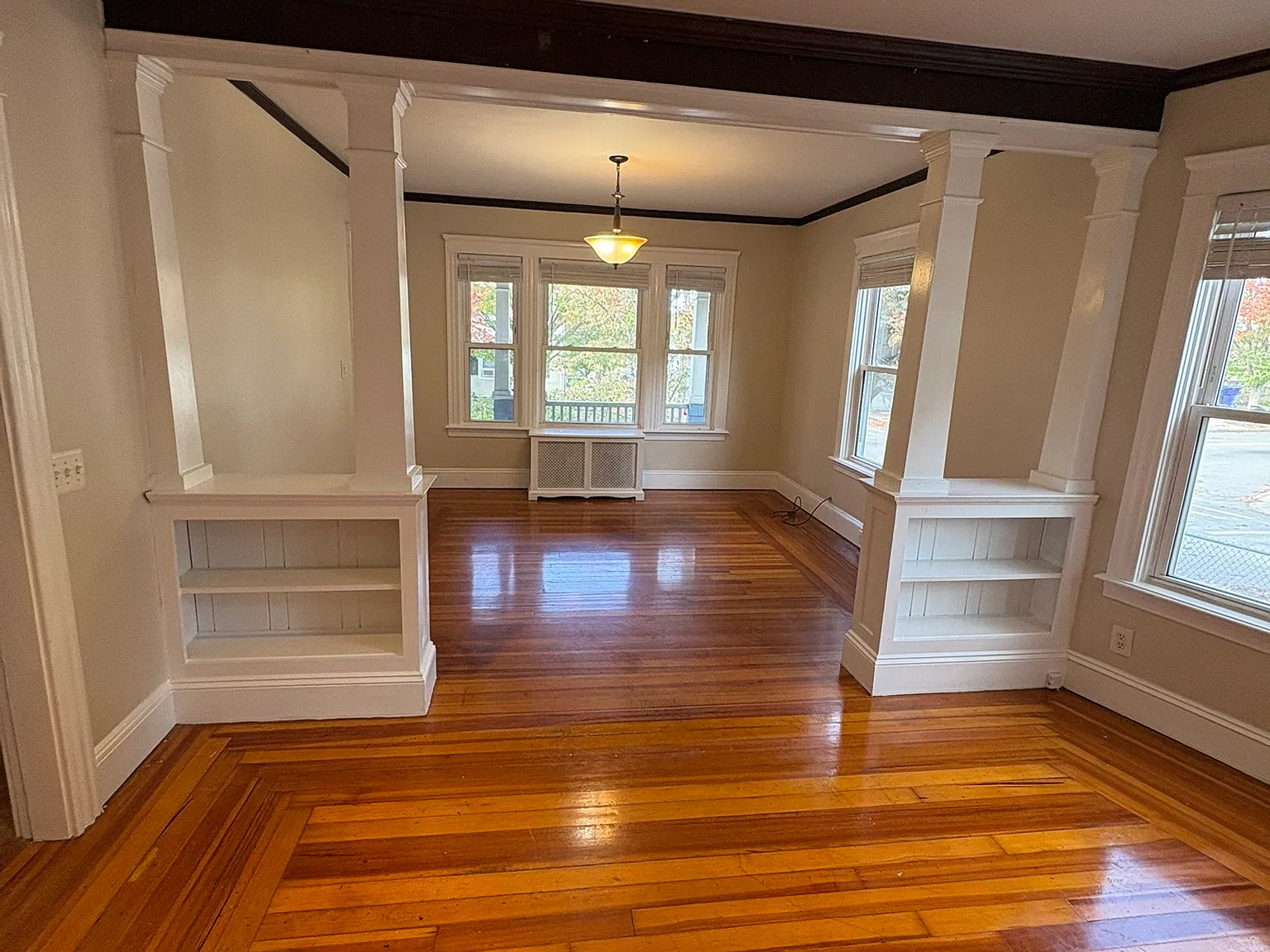 3 bed, 1264 sqft, $1,800 — Photo 2