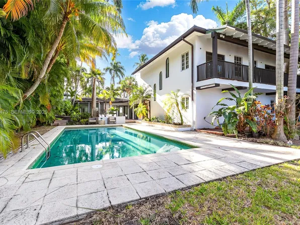 1349 Middle River Dr, Fort Lauderdale, FL 33304