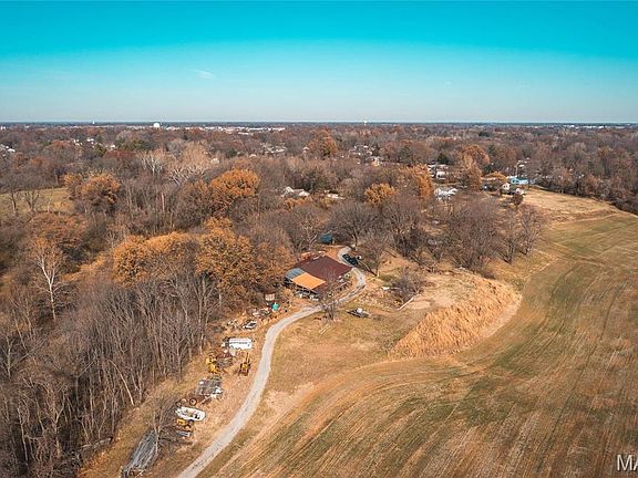3rd image of 6480 Green Acres