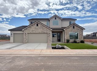 449 W Orilla Dr, Washington, UT 84780