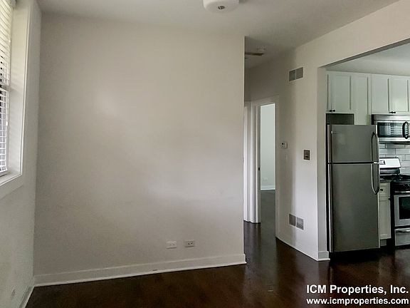 5th image of 1606.1 W Belle Plaine Ave #1