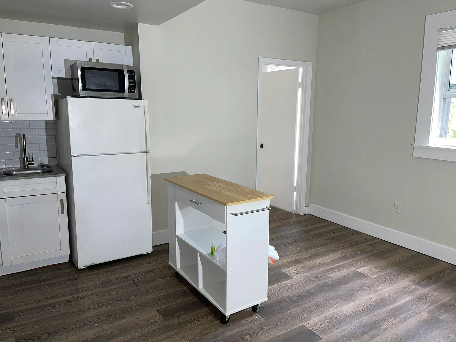 2 bed, 810 sqft, $2,550 — Photo 4