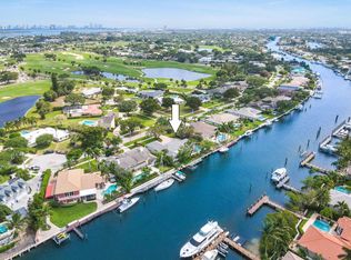 1113 Country Club Dr, North Palm Beach, FL 33408