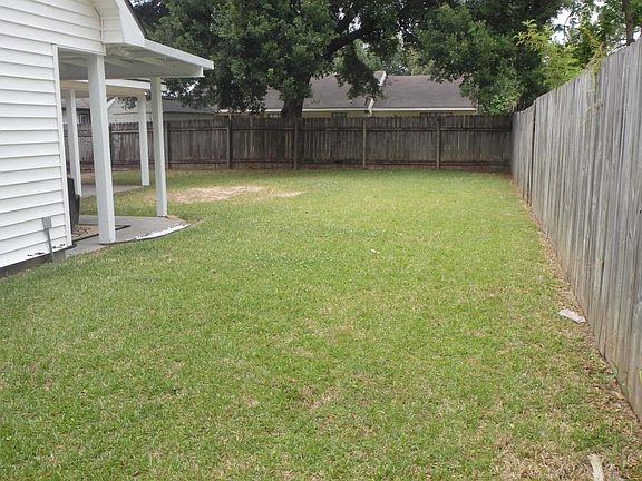 2nd image of 119 Meadow Gln