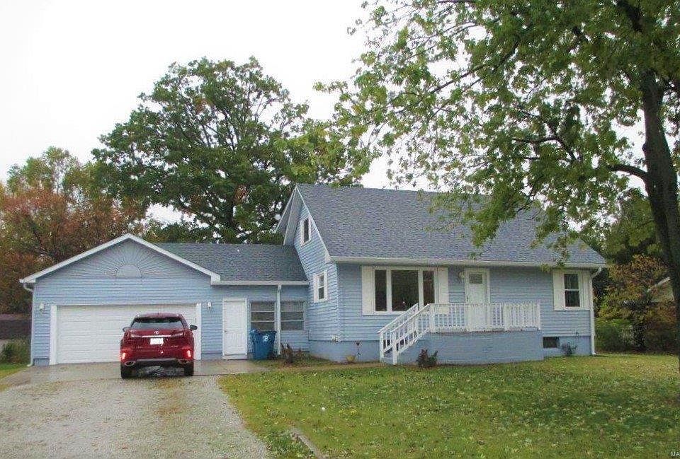 1st image of 321 Bonita St