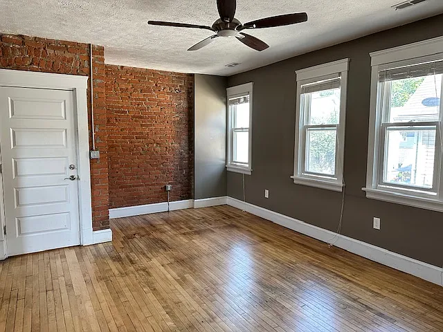 2438 Tremont Ave #4 — Photo 3