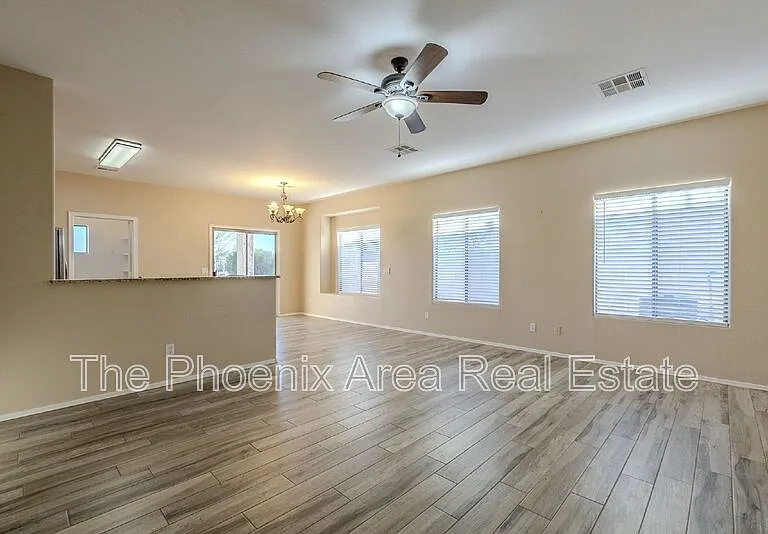 29189 N Shannon Dr — Photo 6