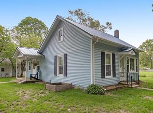 302 S Chestnut St, Osceola, IN 46561