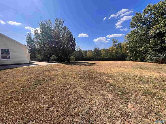 5th image of 2616 Pioneer Dr