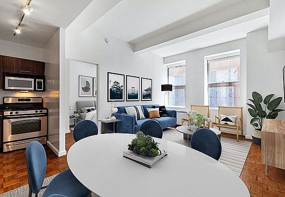 3rd image of 67 Wall St APT 10K