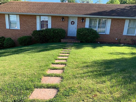 2nd image of 4434 Rosecrest Rd