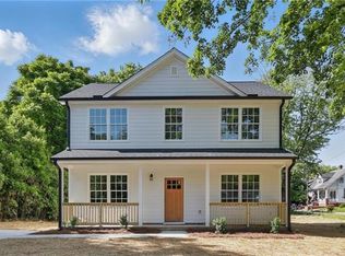 323 Lindsey St, Reidsville, NC 27320