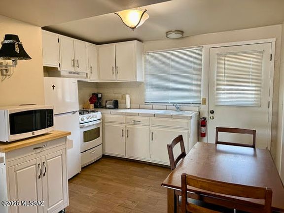 5th image of 251 S Paseo Madera
