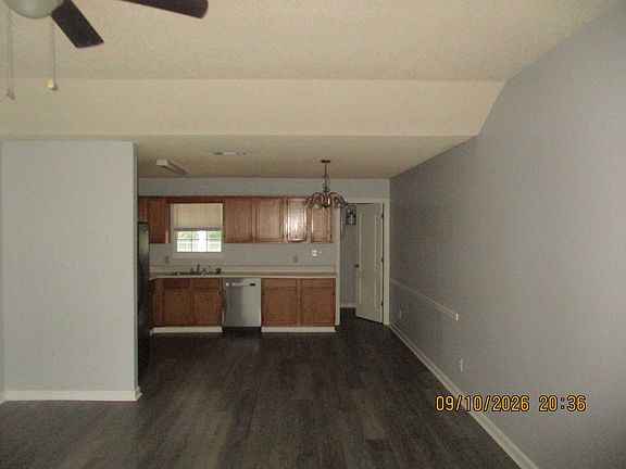 5th image of 114A Augusta Ct
