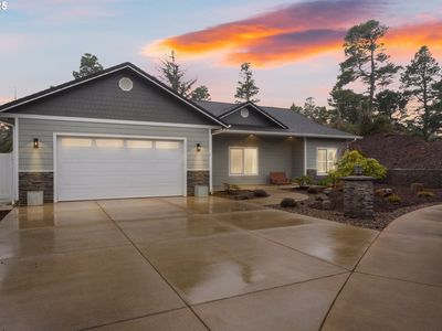 9 White Tail Ct, Florence, OR, 97439
