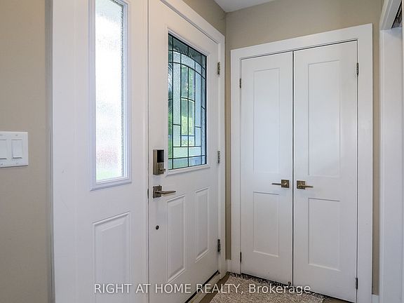 3rd image of 15 Highview Rd