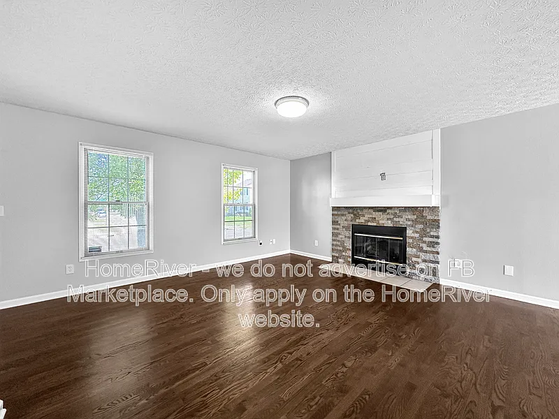 4 bed, 2.5 bath, 1506 sqft, $2,445 — Photo 2