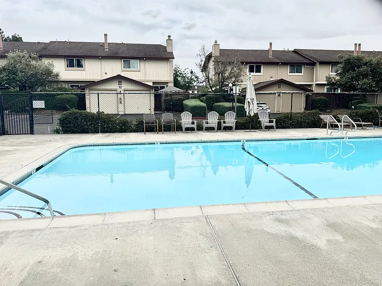 4583 Harbor Ln — Photo 24