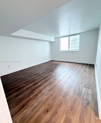 5th image of 1800 N Bayshore Dr APT 3511
