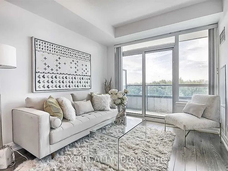 7167 Yonge St #523 — Photo 8