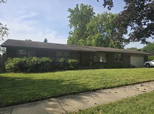 1107 Mitchem Dr, Urbana, IL 61801