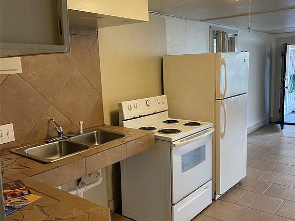 5th image of 1111 Market St Unit 1