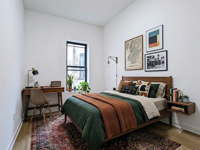 1701 Gates Ave #3R — Photo 4