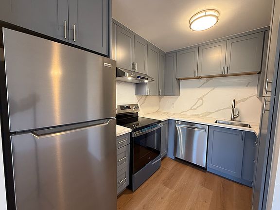 3rd image of 450 23rd Ave APT 3
