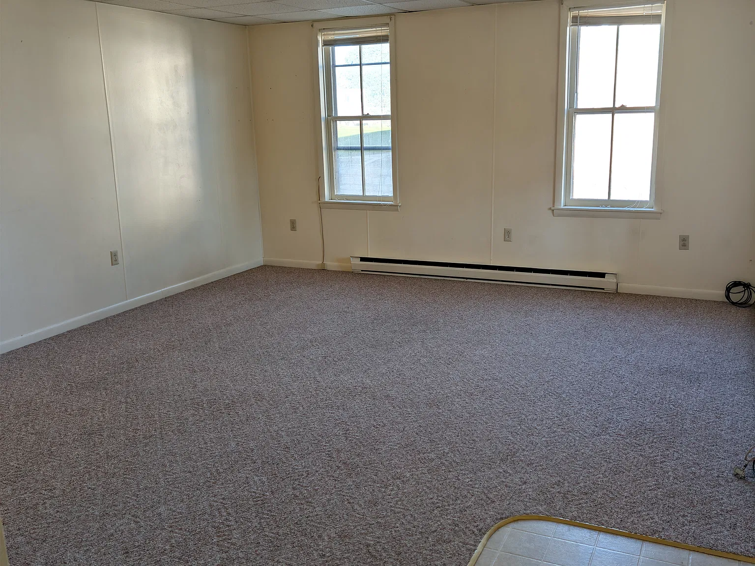 1 bed, 1000 sqft, $950 — Photo 1