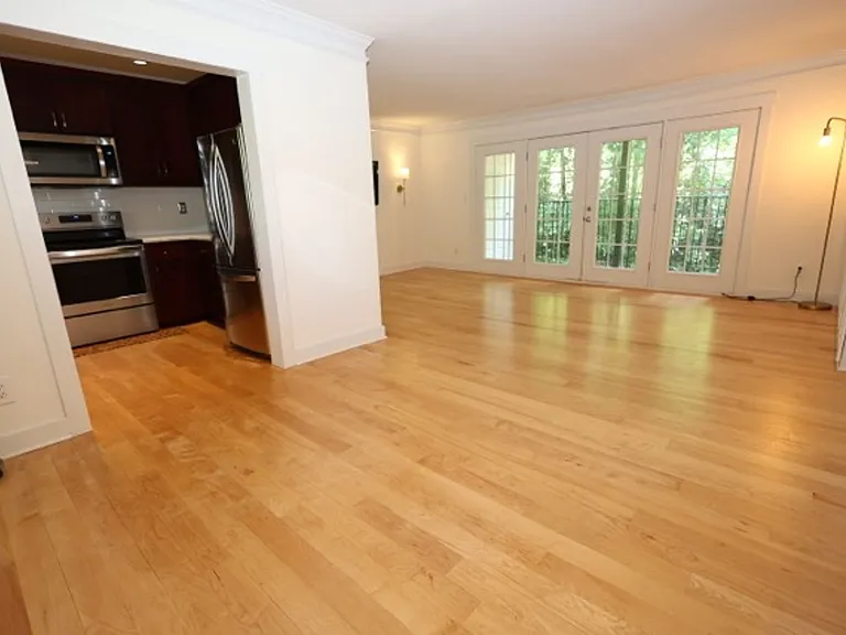 311 Peachtree Hills Ave NE #11C — Photo 2