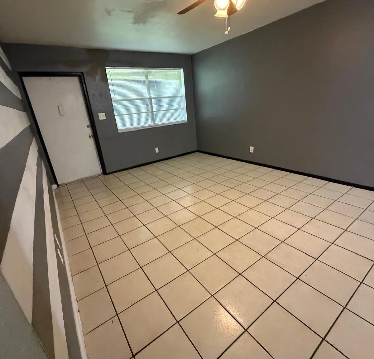 2 bed, 900 sqft, $1,800 — Photo 3