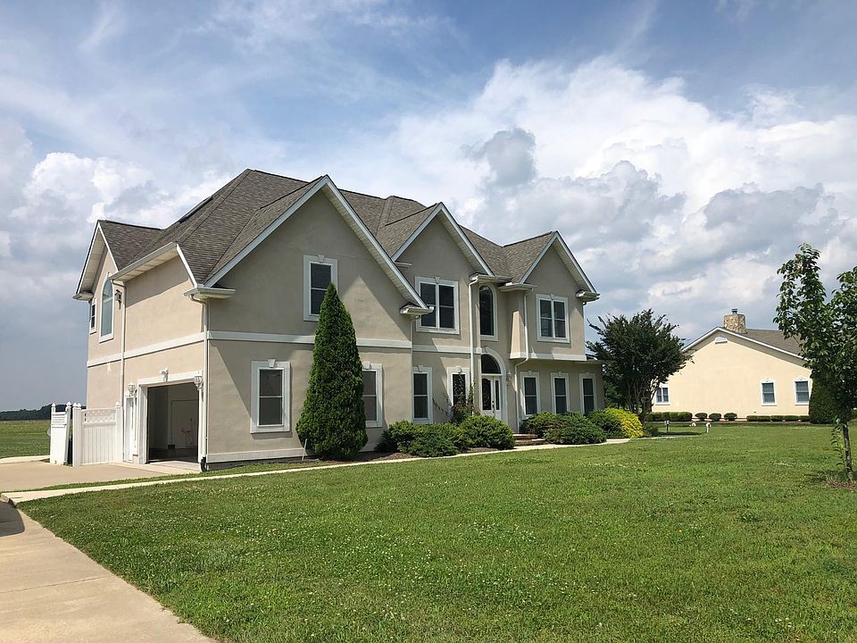 2nd image of 29523 Eagles Crest Rd