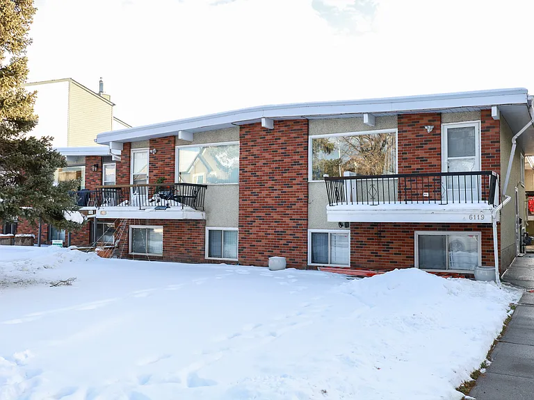 6119 Bowness Rd NW — Photo 13