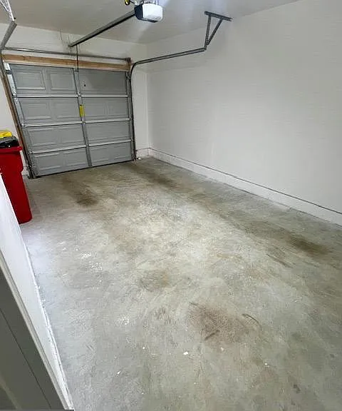98 Extrovert Dr — Photo 6