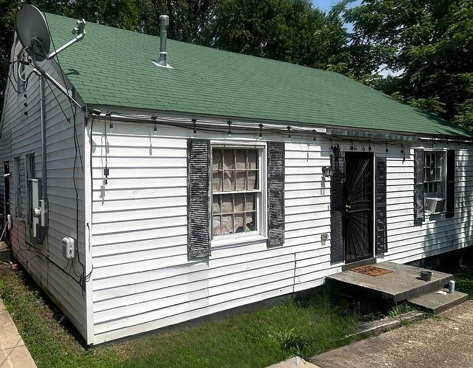2nd image of 3616 Terrace Dr