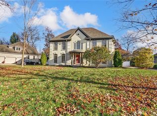10748 Creek Stone Ct, Dayton, OH 45458