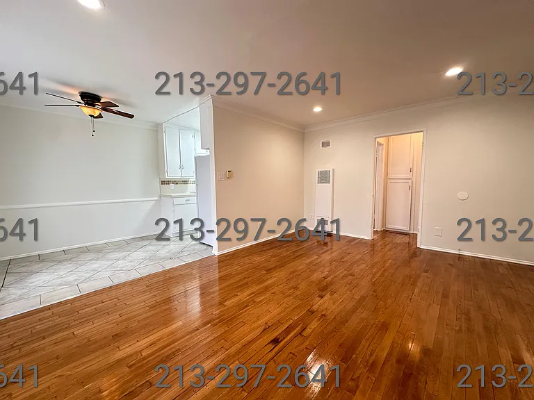 636 N Harvard Blvd #17 — Photo 2