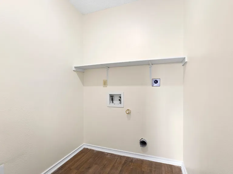 9711 Arcade Rdg — Photo 21