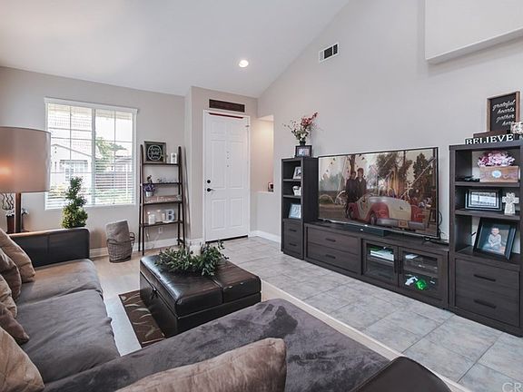 2nd image of 619 Paseo Lunar
