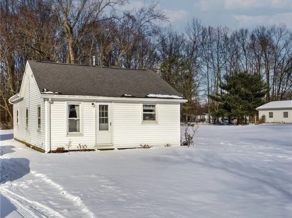 236 W Vermont Ave, Sebring, OH 44672