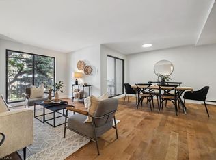 165 Bold St #304, Hamilton, ON L8P1V4