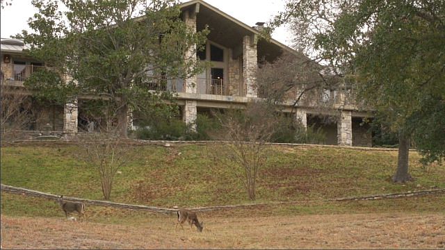 1st image of 213 Lakewood Dr