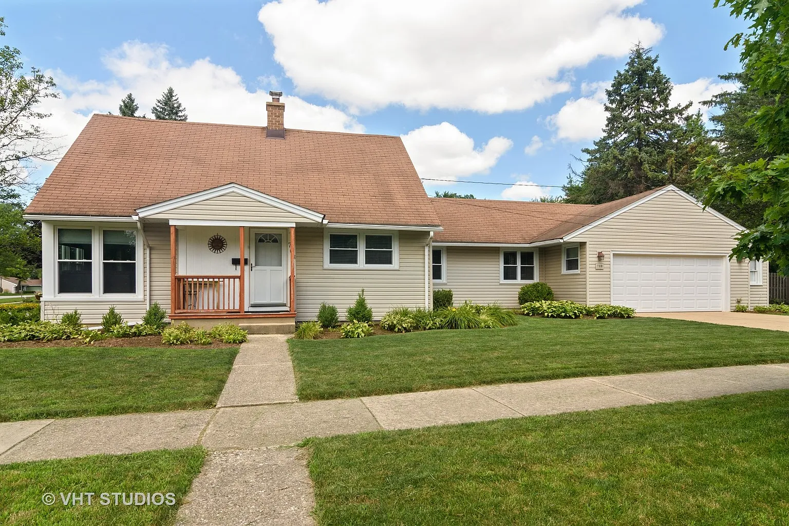 708 W Kenilworth Ave photo 1