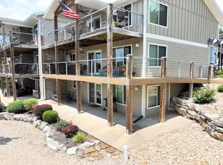 218 Vacation Ln APT 1, Reeds Spring, MO 65737