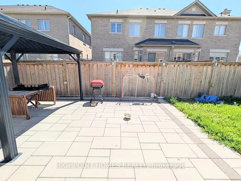 1506 Mendelson Hts #UPPER — Photo 14