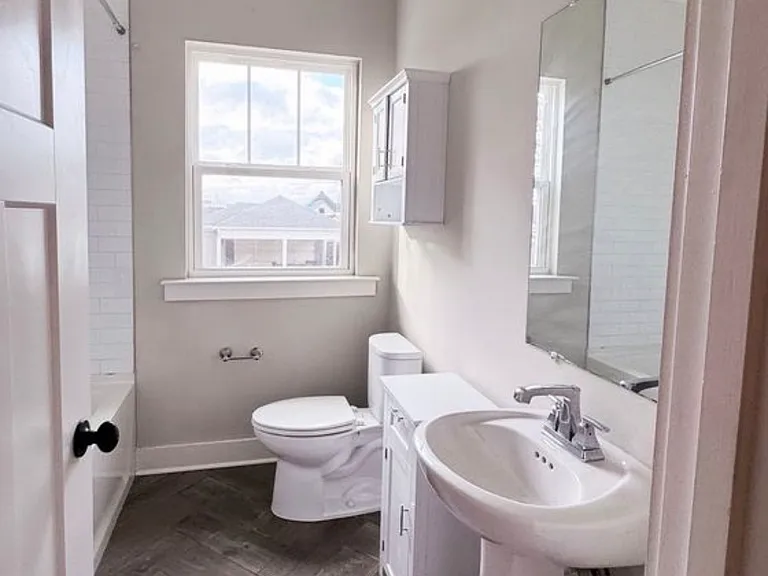 706 S 12th St — Photo 13